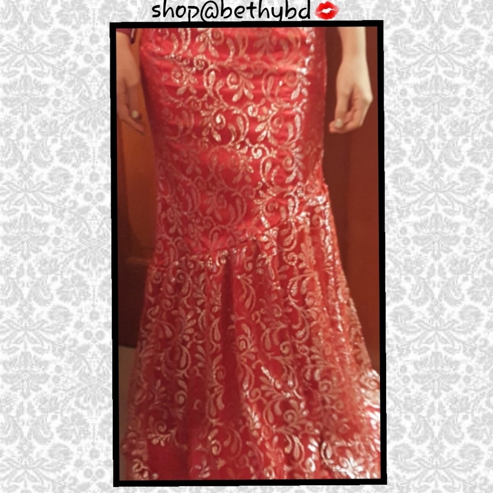 One Shoulder Vintage Red Mermaid Formal Dress EUC  Prom/Pageant/Holiday Size 2